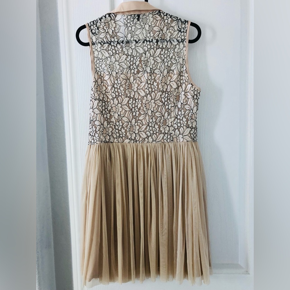 Forever 21 Floral Lace Overlay Top - Picture 4 of 4